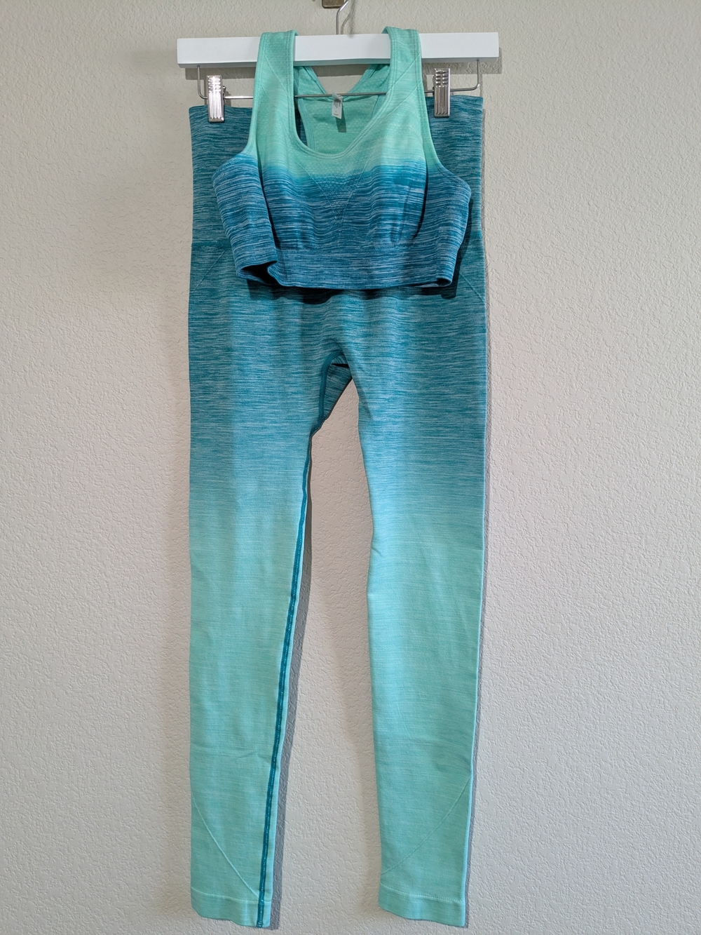 ITZON Set Athletic Ombre Aqua-Teal Legging And Crop top Active Set Large